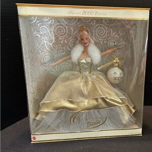 Barbie Celebration 2000 Special Edition – Gold Dress Collector NIB